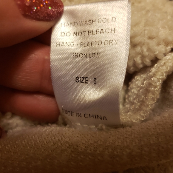 ACOA Womens Teddy Bear Shacket/ Jacket Size S Faux Sherpa Fleece  Ivory - Picture 4 of 5